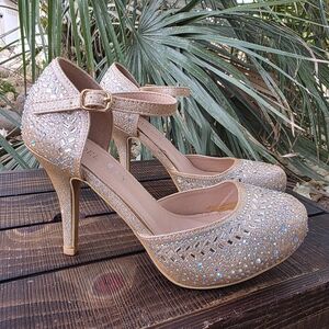 Delicacy Fancy Rhinestone Heels Buckle Strap Size 6.5
